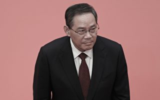中共两会国务院换届 领导班子面临哪些挑战