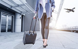 为什么搭机时不应该穿紧身裤和脱鞋子？