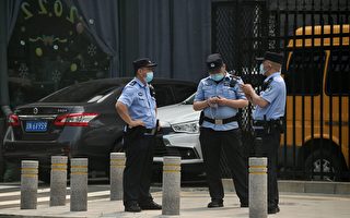 惧政权不稳 中共推“一村一警”扩大监控