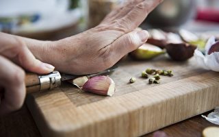 每天接触毒素易生病 5种奇特排毒法超简单