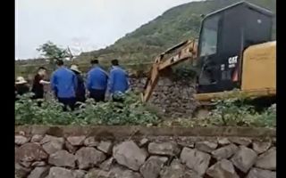 中共农管横行霸道 农民：如鬼子进村