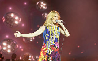 病情加重？席琳·迪翁卖掉美国豪宅搬回加拿大