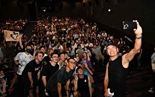 《别叫我赌神》公映 周润发亲自跑戏院谢票