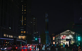 川渝山火频发 四川限电地铁等场所一片黑暗