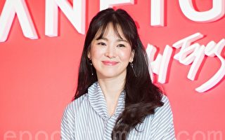 宋慧乔接受李到晛指名冰桶挑战 邀韩韶禧接棒