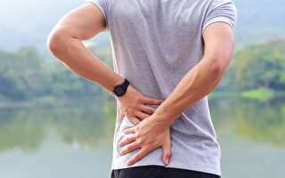 泡泡尿是肾功能差？5信号要警惕 保肾别吃6类食物