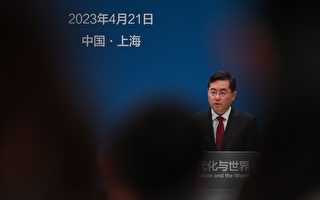 人大常委会加插审议任免案 引发秦刚下台猜测