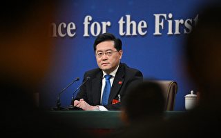 秦刚被免 党媒批“今天好干部明天阶下囚”