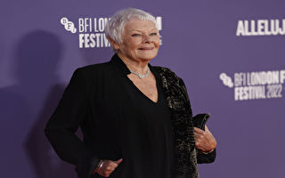 88岁奥斯卡影后近乎失明 仍不退休原因曝光