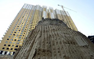 分析：中国房企债可敌国 很快撞击金融体系