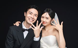 简廷芮9月补办婚礼 公开婚照一对儿女都入镜