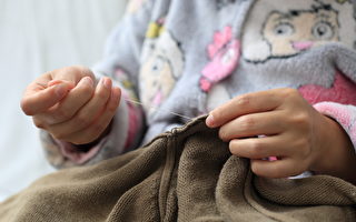 钮扣下的布破了怎么办？基本修补技巧DIY