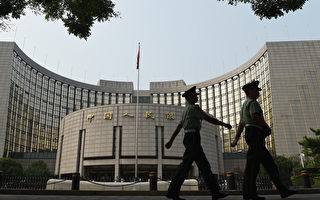 人民币大贬 央行维稳 专家：工具会钝化