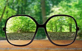 不让近视恶化！每天只花5分钟 改善视力很简单