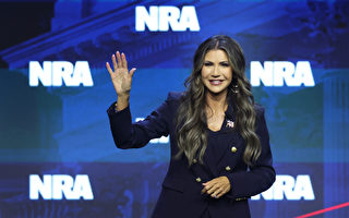 诺姆州长:2024年除了川普任何人都无法胜出