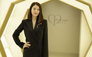 袁咏仪育儿受挫看心理医生 不敢再叫爱子小名