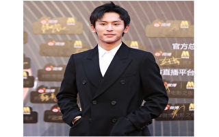 遭封杀两年 张哲瀚大马开唱 望重拾演员身份