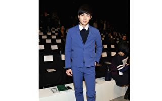 因车祸8个月三次手术 33岁陈学冬头发全白