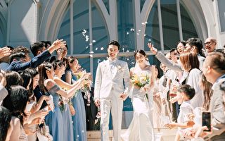 简廷芮大婚感动洒泪 新郎晒甜蜜：眼里只有她