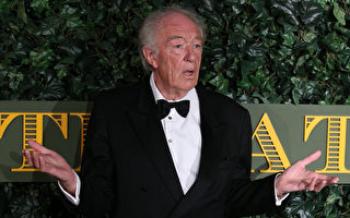 《哈利波特》邓不利多演员离世 享寿82岁