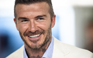 贝克汉正优雅地老去愿意当爷爷 贝嫂拒绝变老