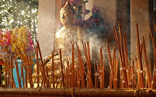 斯里兰卡男制香师转生为女孩 找到前世家人