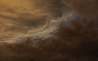 “天变”不是偶然的 有历史事验