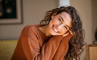 心理学家：快乐会传染 但悲伤不会