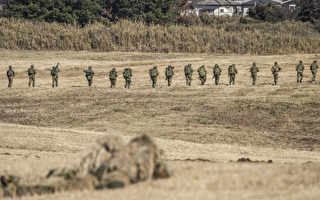 防中共入侵 日本在西南岛屿进行两栖作战演习