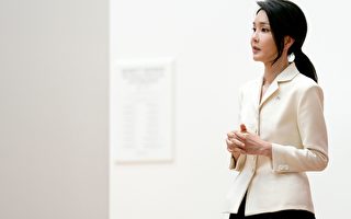 51岁年龄 21岁外貌 韩国第一夫人做了什么？