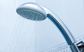 为什么搭乘飞机之后 不应该洗热水澡？