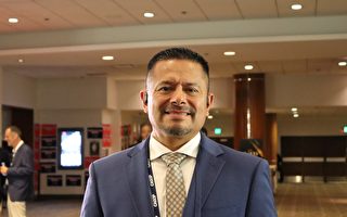 拉丁裔领袖二度竞选国会议员 谈加州小企业困局