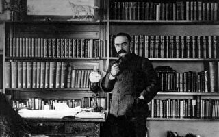 一首诗被巴菲特丘吉尔引用 被拳王阿里随身携带