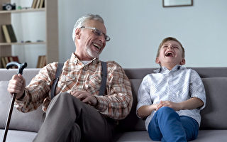 想有尊严的老年生活 年轻时就要打好基础