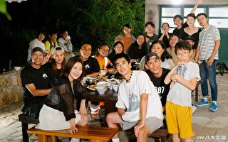 刘品言录节目秀厨艺 男星无厘头发问惹她翻白眼