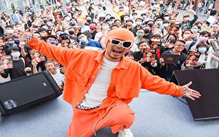 误将黄明志反共歌当新年歌 陆网民账号遭封禁