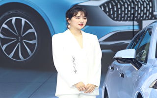 华为二公主姚安娜疑带资进组 新剧演技被吐槽