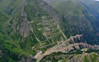 超越“九弯十八拐” 世界最危险公路在土耳其