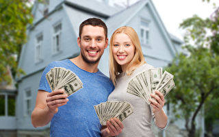 纽约夫妇为生存经营副业 结果每月大赚220万