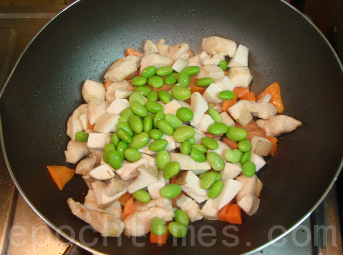 大豆高蛋白增肌护血管 中医荐2吃法 不胀气富营养