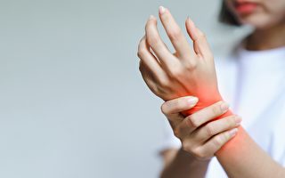 类风湿性关节炎症状、治疗、预防致残 一文看懂！