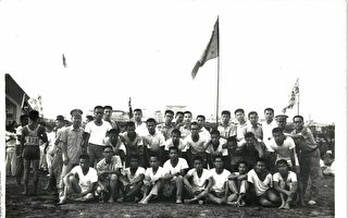 迟到了半个世纪的“毕业纪念册”