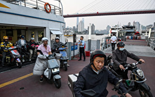 中国通解读中共党魁为何不肯救经济