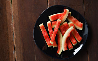 西瓜皮不要丢 这10种做法让“垃圾”变美食