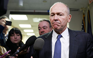 波音MAX舱门在空中爆裂后面临多项调查