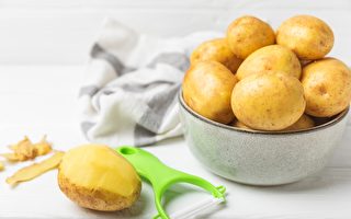 无需削皮器 马铃薯也可轻松去皮