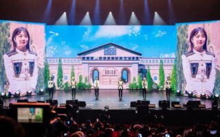 海嫄与仑娥《想见你》踩点之旅 听伍佰的歌