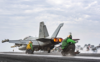 美EA-18G电战机首次空对空击杀 打击胡塞