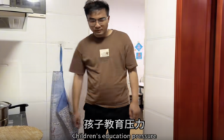 大陆失业潮汹涌 中年男子被裁员流下辛酸泪