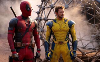 《死侍与金钢狼》影评：两位英雄组成欢乐搭档